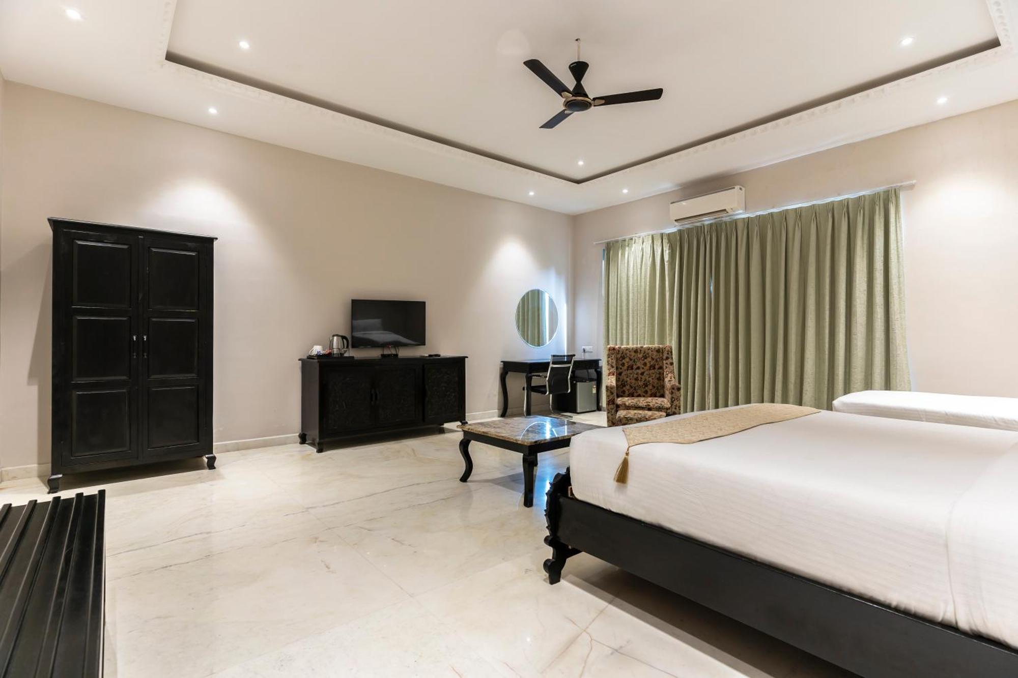 Surya Uday Villa Udaipur Esterno foto