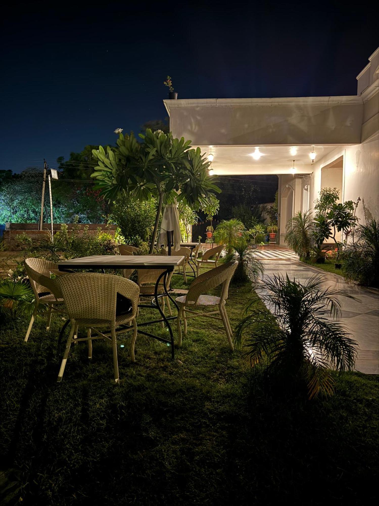 Surya Uday Villa Udaipur Esterno foto