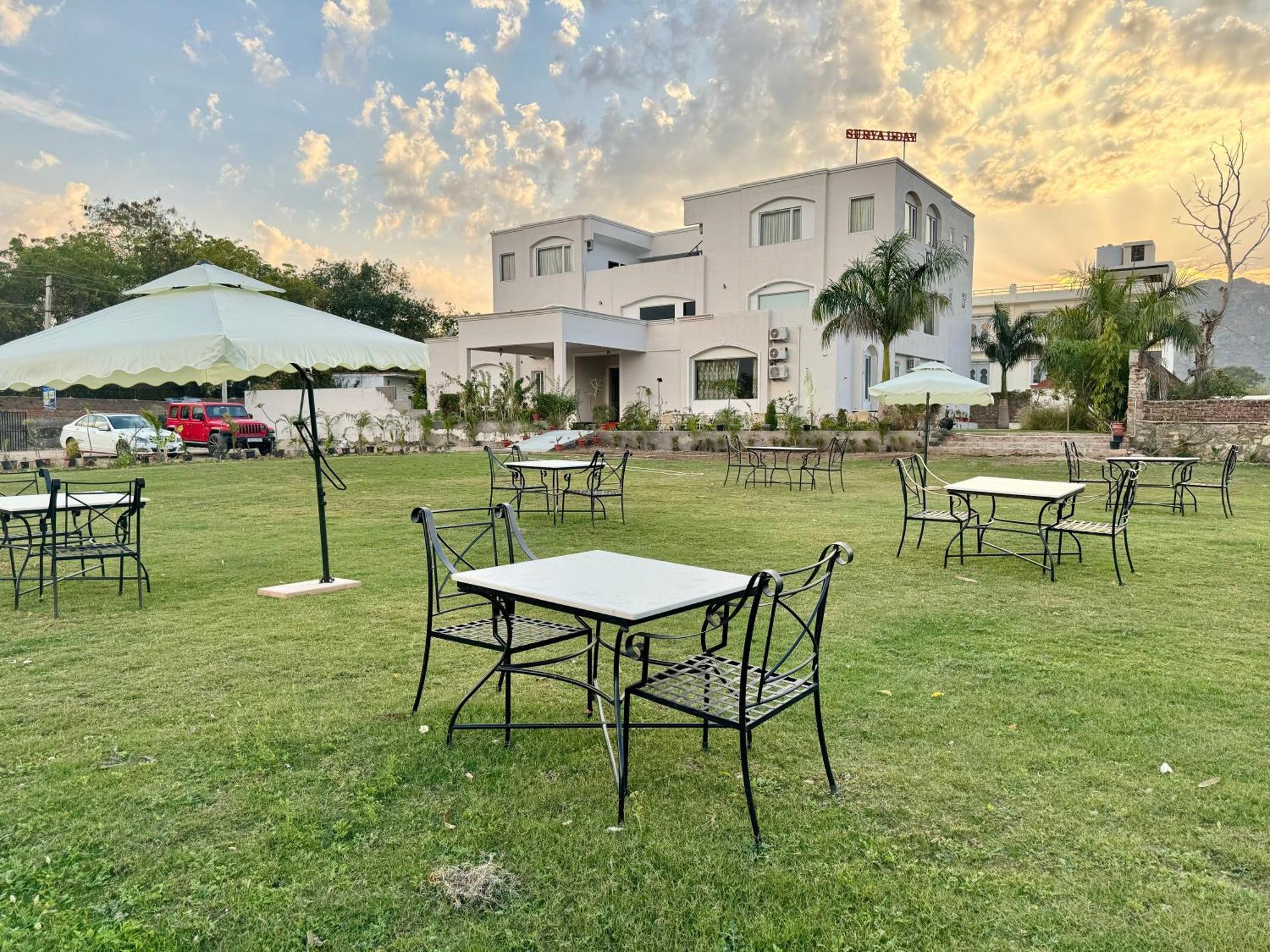 Surya Uday Villa Udaipur Esterno foto